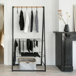 4 Perchas Linn, negro