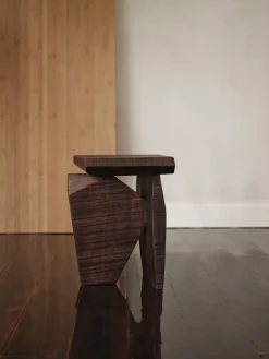 Adorno Silva Piece, Dark stained mango wood