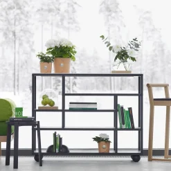 Adorno Space, Roble teñido de negro, vidrio