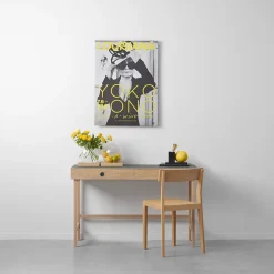 Adorno Space, Roble teñido de negro, vidrio