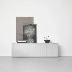 Aparador Beam, Gris claro, base gris claro