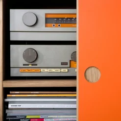 Aparador Moodi 180, Naranja/blanco, cuerpo de roble