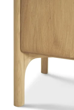 Aparador PI, Roble, 2 puertas