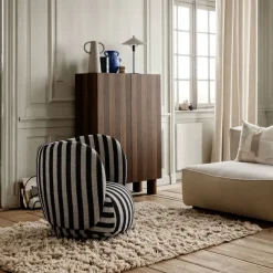 Aparador Post, Oak smoked, con puertas