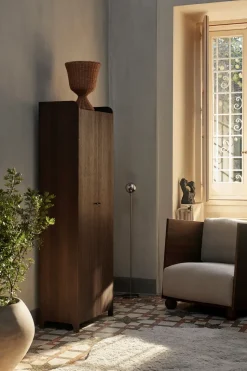 Aparador Sill Tall, Dark stained oak