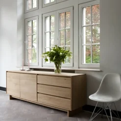 Aparador Wave, Roble aceitado 2 puertas 3 cajones