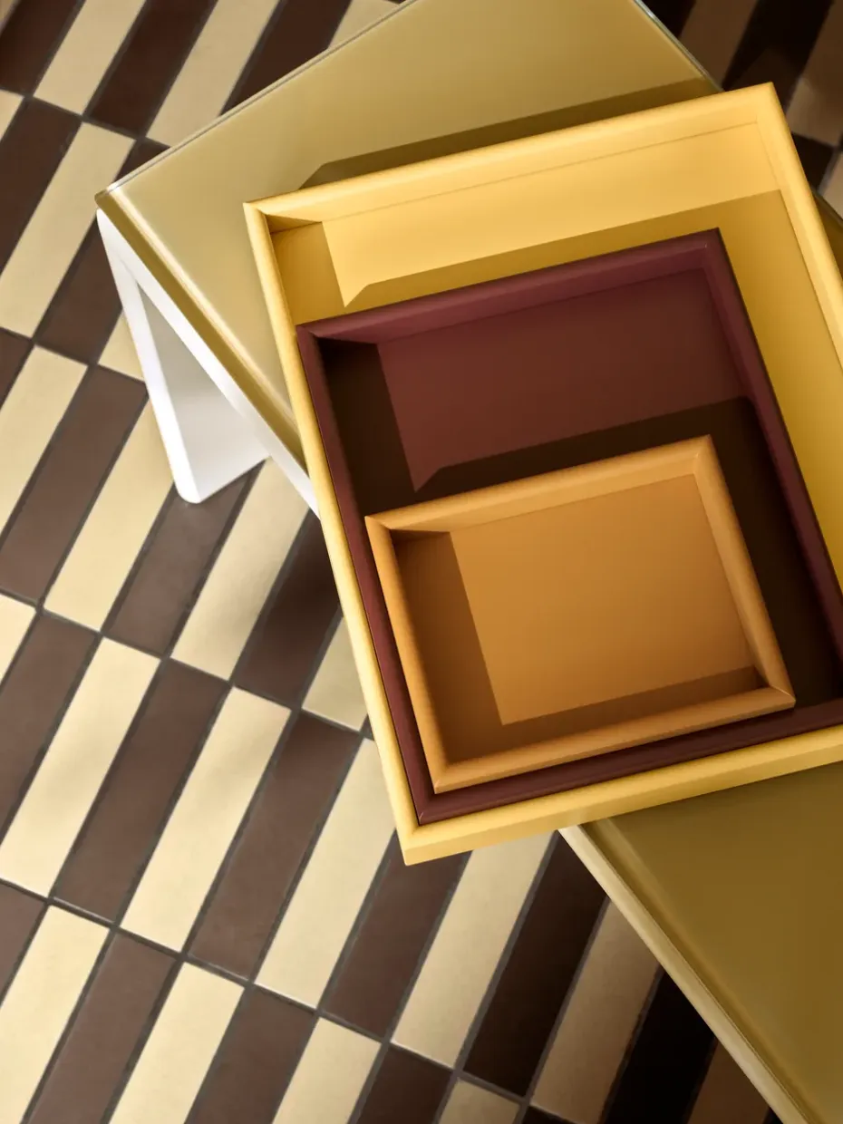 Bandeja Arrange small 17,3x21,4 cm, Amber