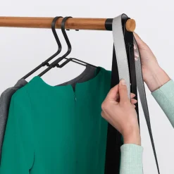 Burro para ropa Linn, grande, Negro