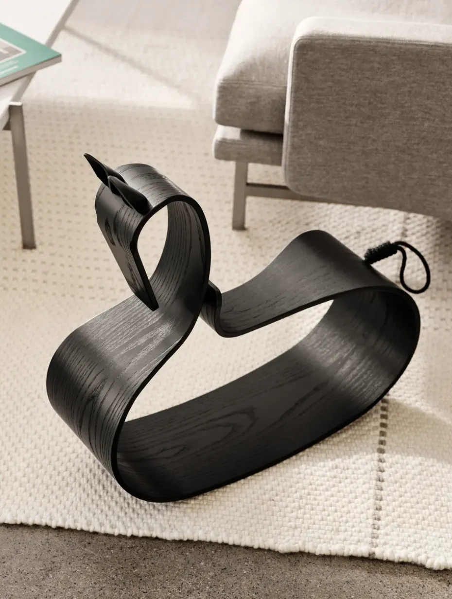 Caballito balancín Rocking Horse, Ceniza negra