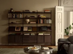 Cabinet vitrina con puertas correderas de cristal String, Roble oscuro, 58x30 cm