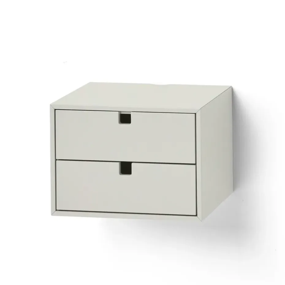 Cajonera Square, Sand