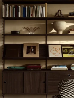 Cajonera String, Roble oscuro, 78×30 cm