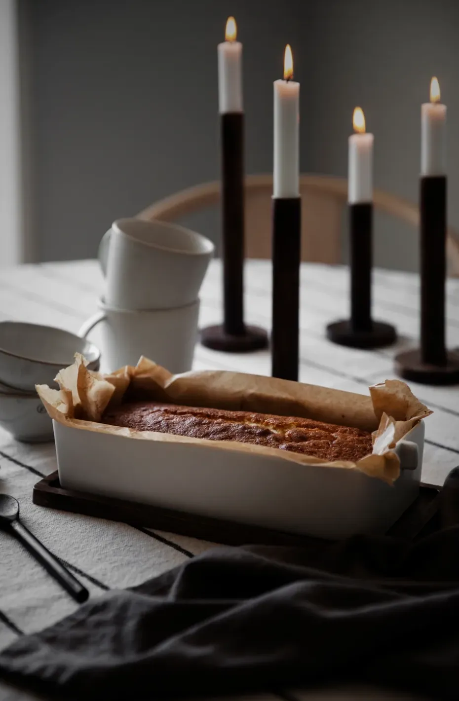 Candelabro de madera Ernst 25 cm, marrón oscuro