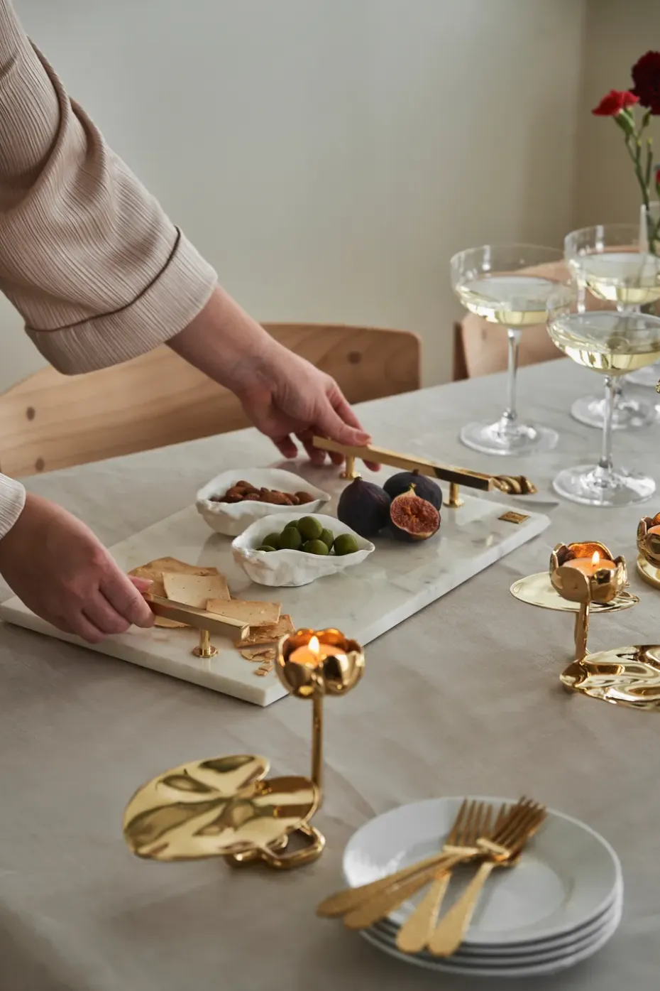 Candelabro Ninfea No.2, Latón