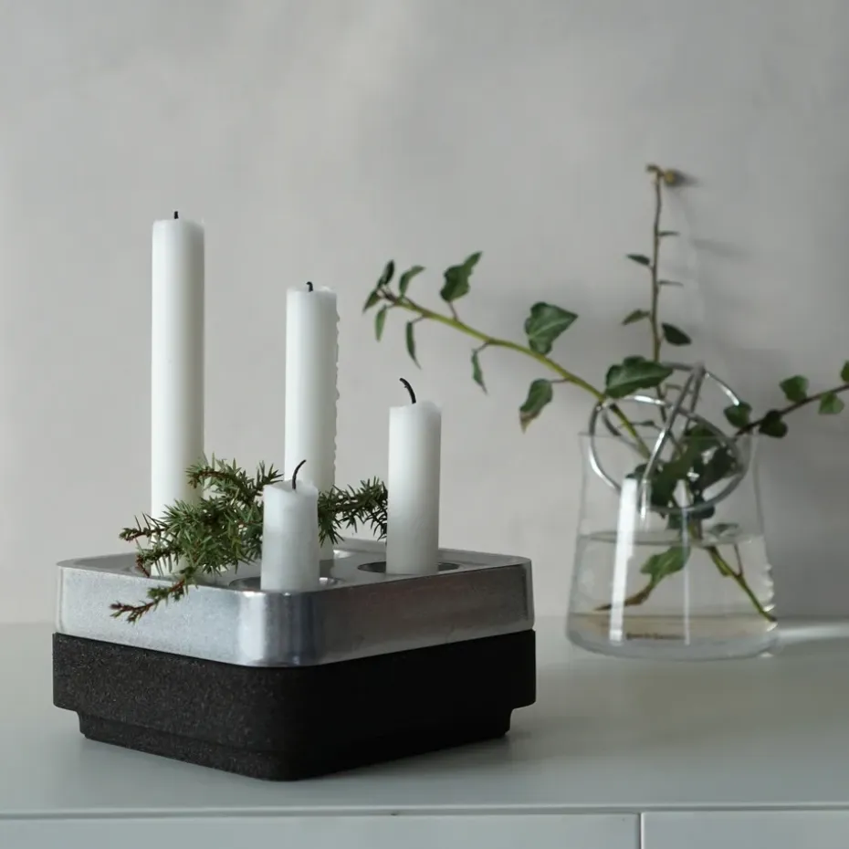 Candelabro Stumpastaken Fyran, aluminio pulido