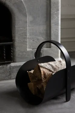 Cesta para leña Woody, Black stained oak