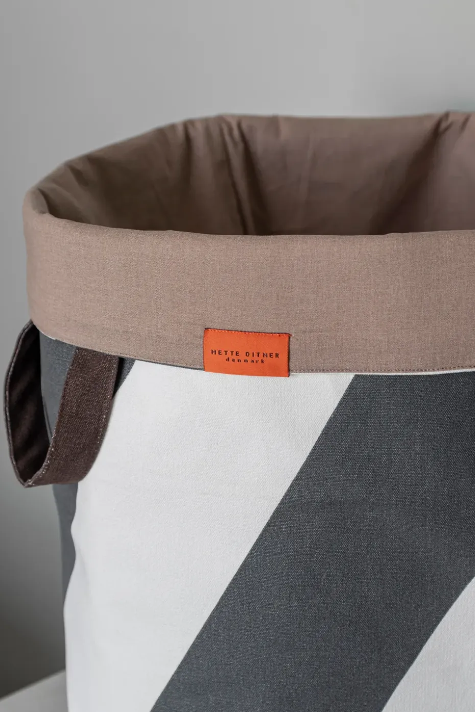 Cesto para la colada Diagonal Ø40x50 cm, Dark grey-off-white