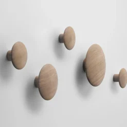 Colgador de pared The Dots, pequeño, roble
