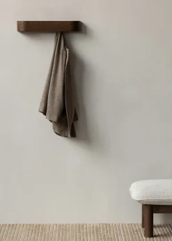 Colgador de ropa Epoch 50 cm., Roble teñido oscuro