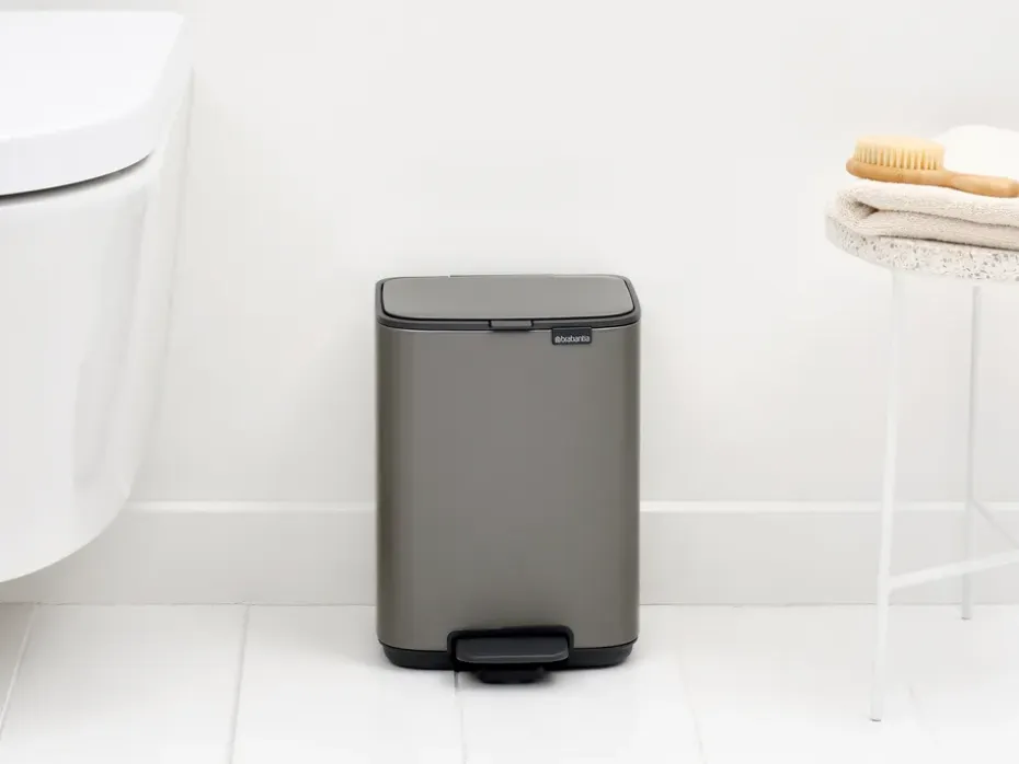 Cubo de basura con pedal Bo 4 L, Platino