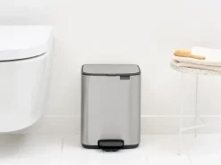 Cubo de basura con pedal Bo 7 L, Acero mate antihuellas