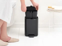 Cubo de basura con pedal Bo 4 L, Negro mate