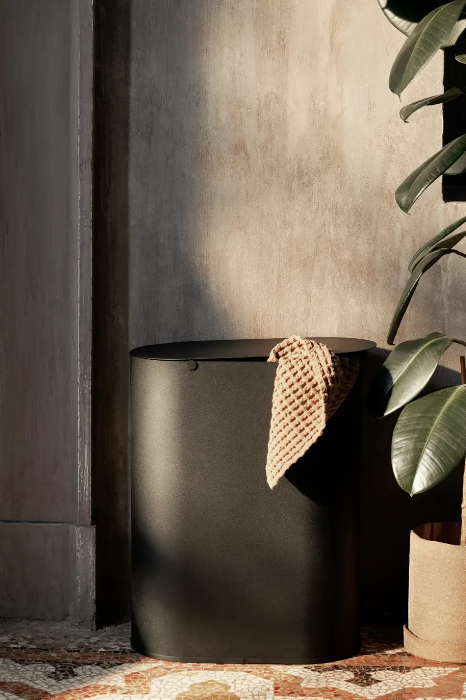 Cubo de basura Enkel medium, Black