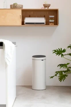 Cubo de basura Touch Bin, 30 L, Soft beige
