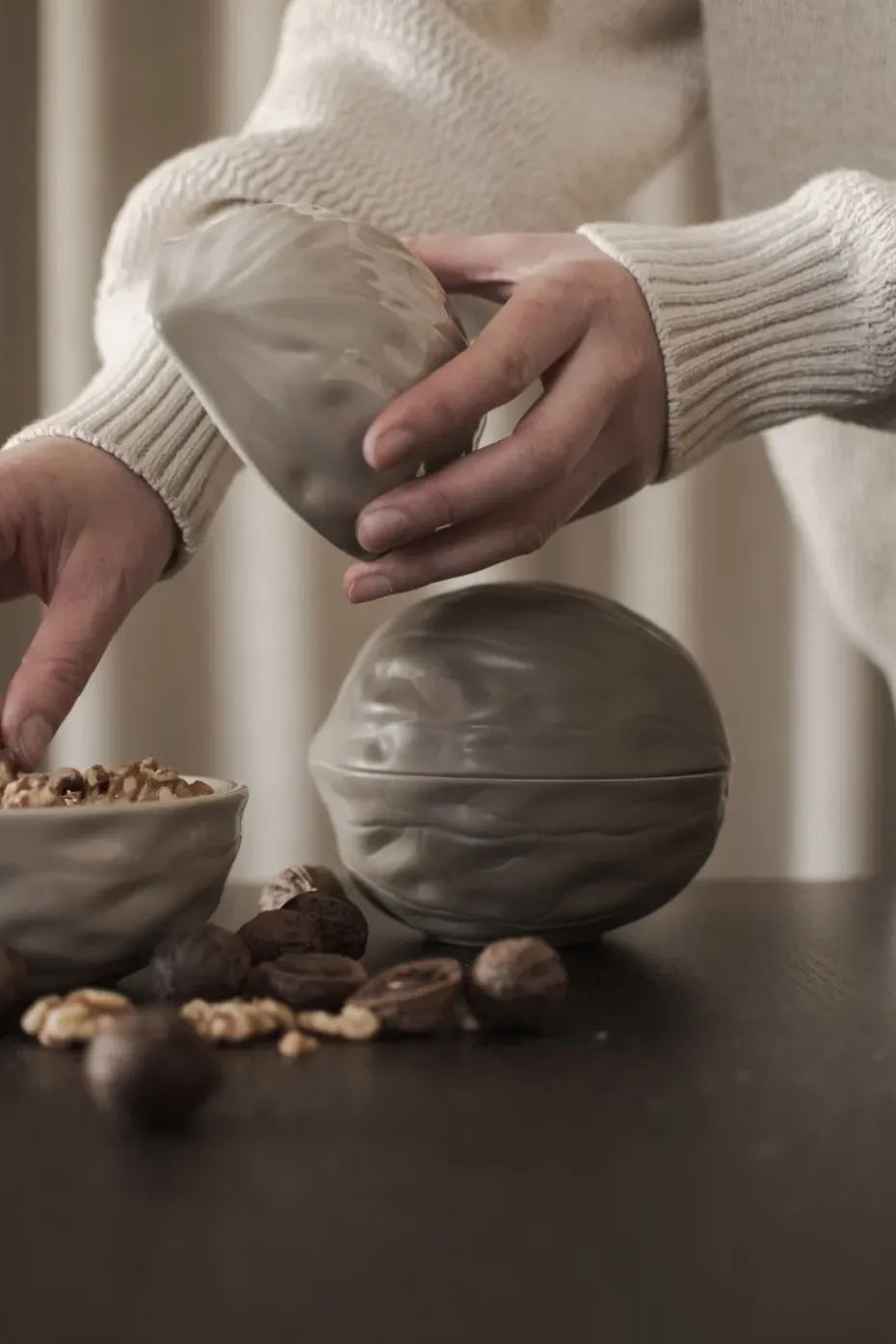 Cuenco con tapa Walnut, Dust