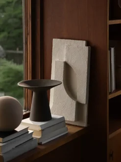 Decoración de pared Serif Relief S, Off white