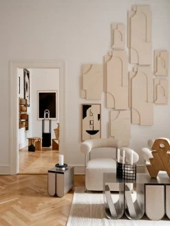 Decoración de pared Serif Relief M, Off white