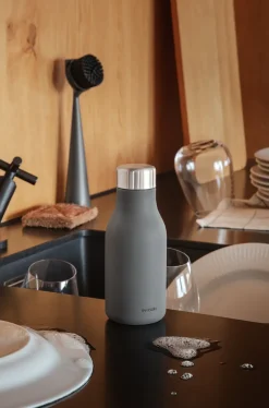 Dispensador de jabón Eva Solo Squeeze, Elephant grey