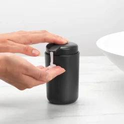 Dispensador de jabón ReNew Brabantia 14 cm, gris oscuro