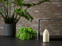 Dispensador de jabón Singles, Limestone