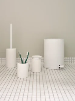 Escobilla de baño Karma, White