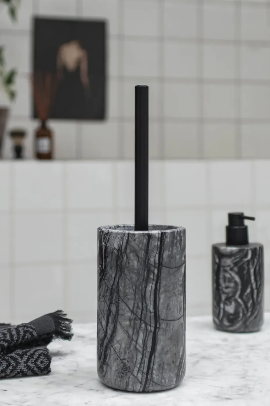 Escobilla de baño Marble 36 cm, Negro-gris