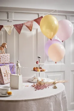 Escultura Astro, Libra