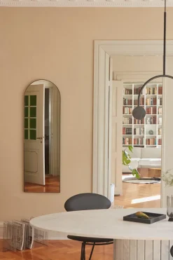 Espejo Arcus de 140 cm, Negro