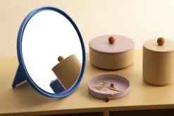 Espejo de mesa Mirror Mirror Ø21 cm, Cobalt blue