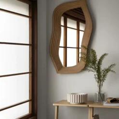 Espejo Mirror, Chapa de roble