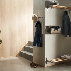 Estante sombrerero o zapatero Nostalgi, Latón, base negra