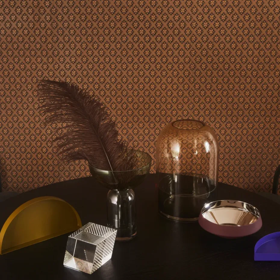 Farol Tota, oro-negro