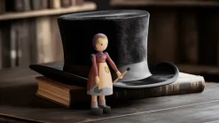 Figura The Little Match Girl, Haya