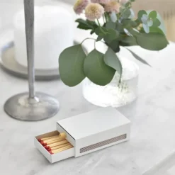 Funda para cerillas Three Stars grande, Blanco