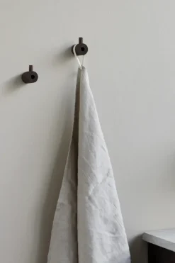 Gancho Moebe wooden wall hook, Roble ahumado