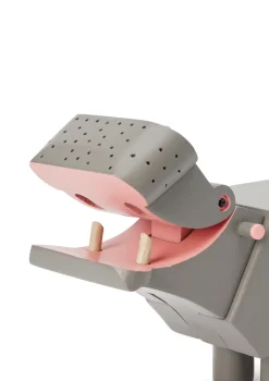 Hipopótamo de madera, Gris