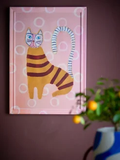 Ilustración Missy con marco 40x56 cm, Rosa