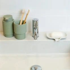 Jabonera con drenaje Soap Saver Flow hormigón, Blanco