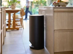 Joseph Joseph Arc cubo de pedal 30 L, Carbon black