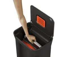 Joseph Joseph Titan compactador de basura pedal 30 L, Carbon black